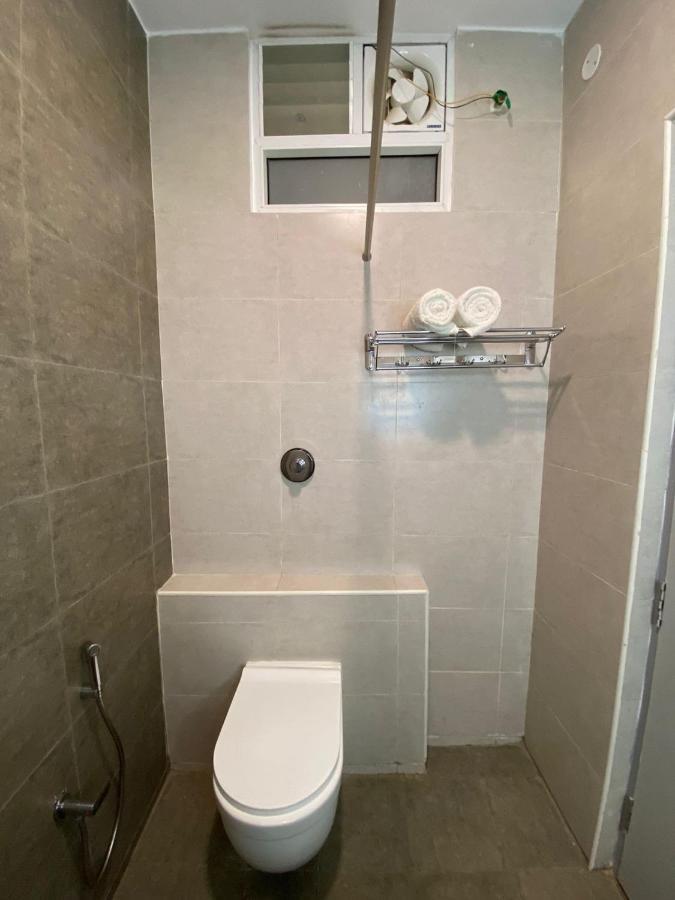 Le Shiv Executive Suite Тхені Екстер'єр фото
